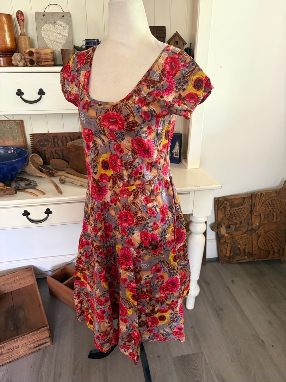 Dress Addict Floral Scoop-Neck A-Line Dress.